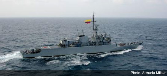 Colombia News - The Colombian Navy rescue 43 passengers
